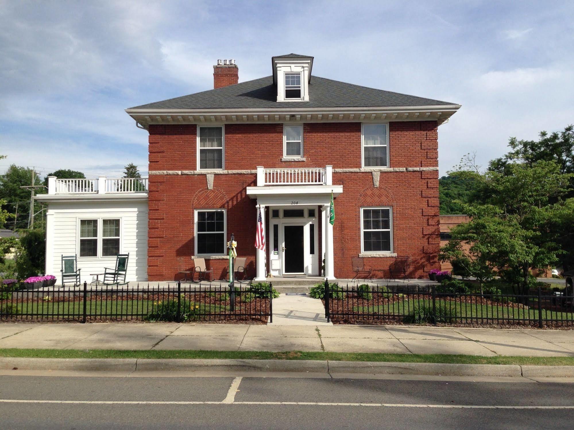 The Collins House Inn Marion Exterior photo